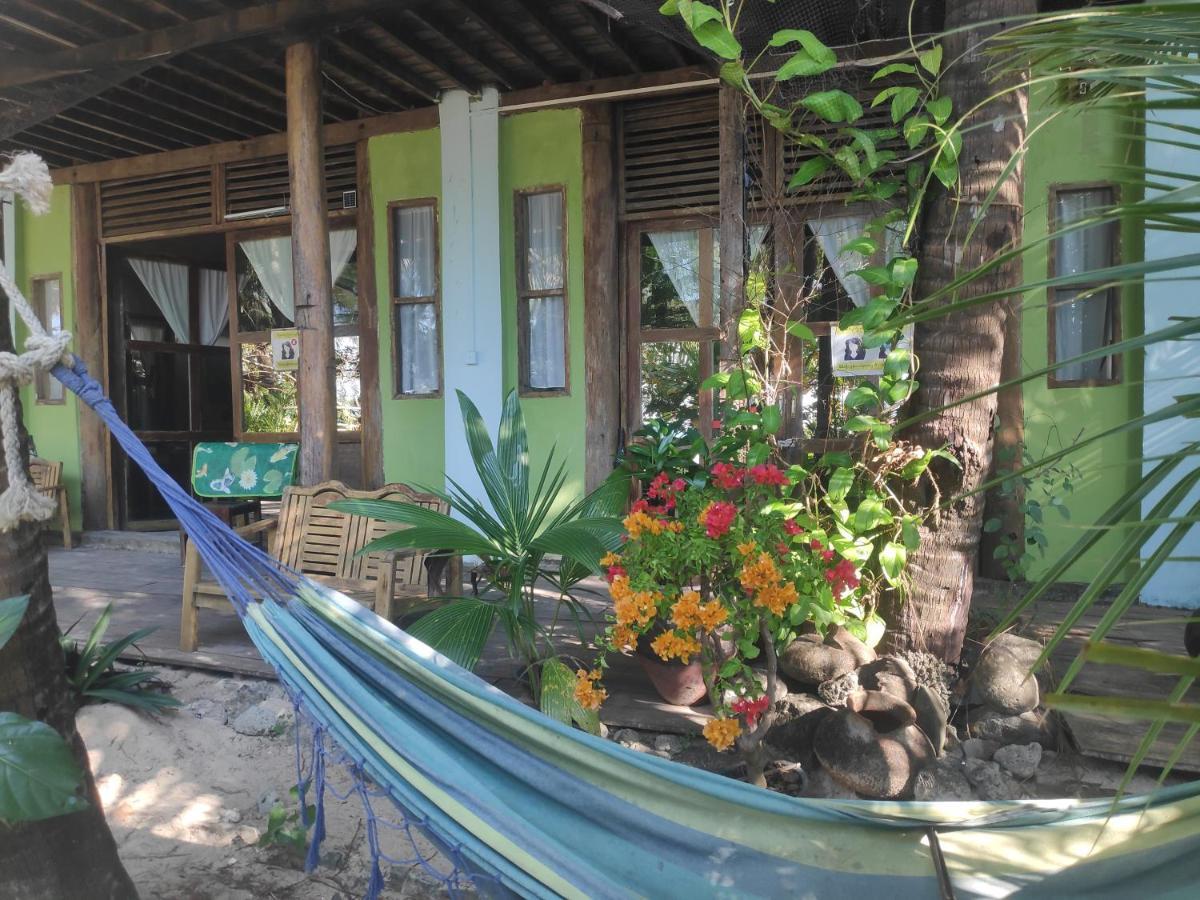 Oliver'S Laguna Eco Lodge Hotel Нгапали Екстериор снимка