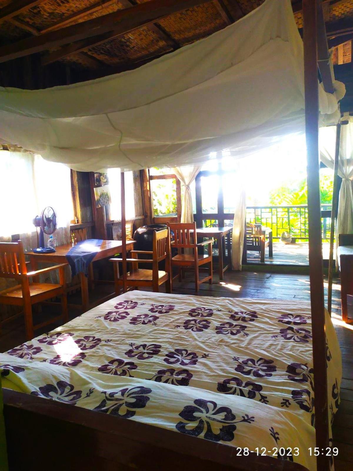 Oliver'S Laguna Eco Lodge Hotel Нгапали Екстериор снимка